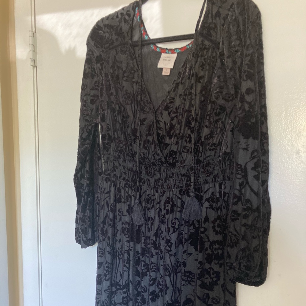 Knox Rose Black Burnout Dress Size Small Never Worn